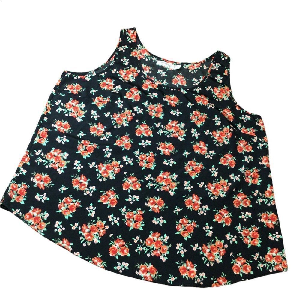 Xhilaration top size XL SIZE 16/18